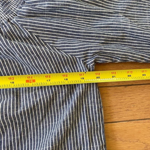 NWOT Michelle Thomas cold shoulder striped  top - Picture 9 of 16